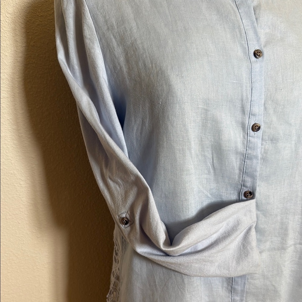 *Soft Surroundings Blue Long Sleeve Button Down Tunic with Lace Back (sz med) - Picture 3 of 7